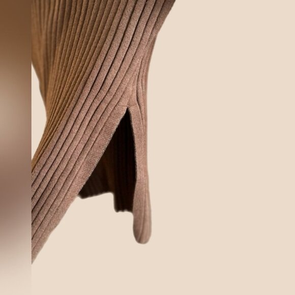 Few Moda Ribbed Bell Sleeve Brown Sweater Blouse - Picture 7 of 10